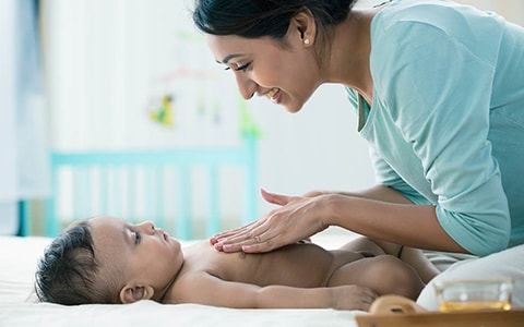 Step-by-step Indian baby massage benefits and tips