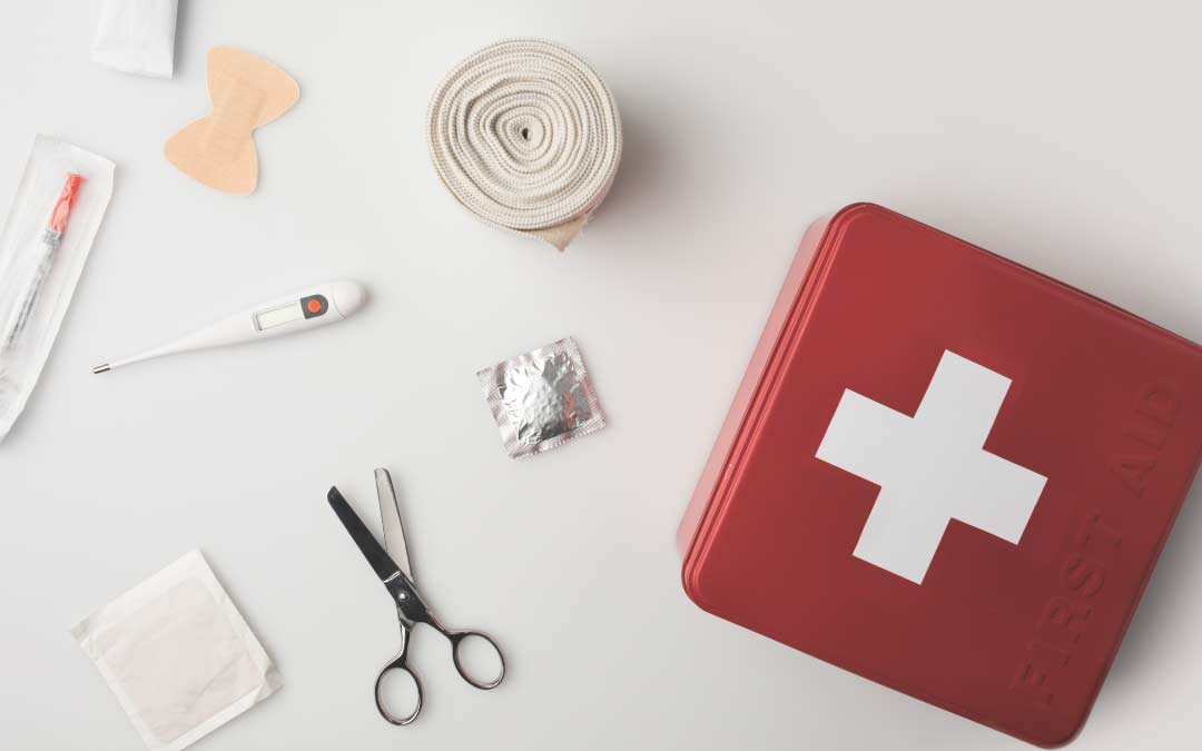 you-should-know-these-5-basic-first-aid-procedures-by-heart-mfine