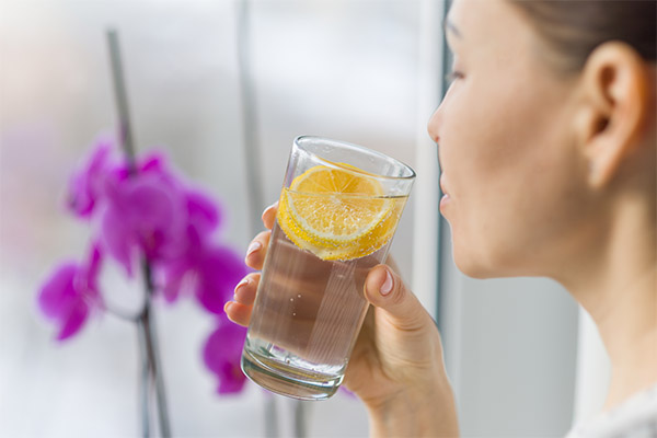Hot lemon water benefits mfine 