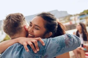 10 Health Benefits Of Cuddling: Cuddle For Better Health | MFine
