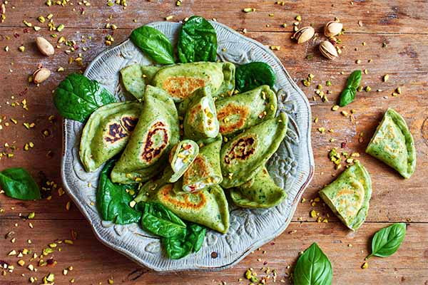 healthy holi snacks palak methi dumplings mfine