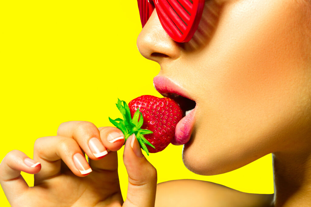 pink lips-berries