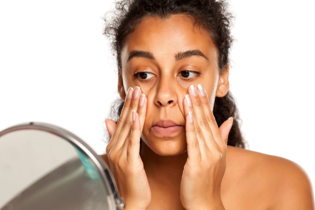 How to choose the best eye products for dark circles?