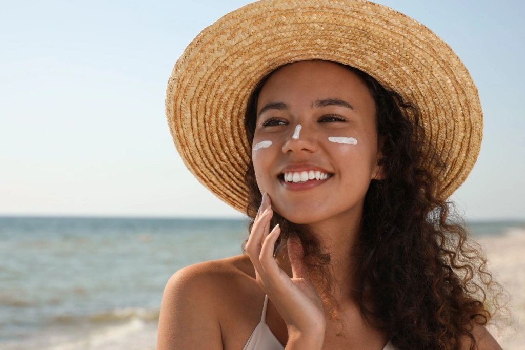Sunscreen for Hyperpigmentation: How to Choose, Apply &#038; Prevent Dark Spots